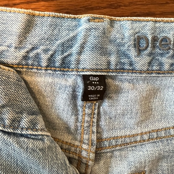 gap Jeans - Picture 2 of 2